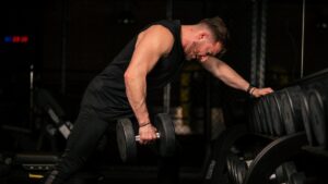 3 Ideias de Treino para Construir Costas Fortes