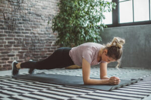 5 Exercícios em Casa para uma Condição Física Completa