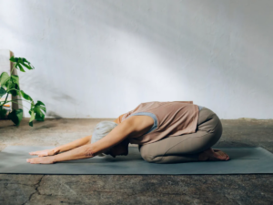 3 Poses de Yoga Para Atenção Plena