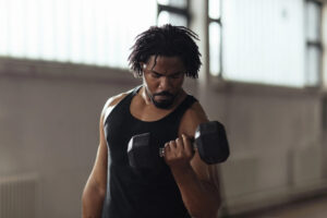 7 Maneiras de Adaptar suas Repetições e Séries no Treino